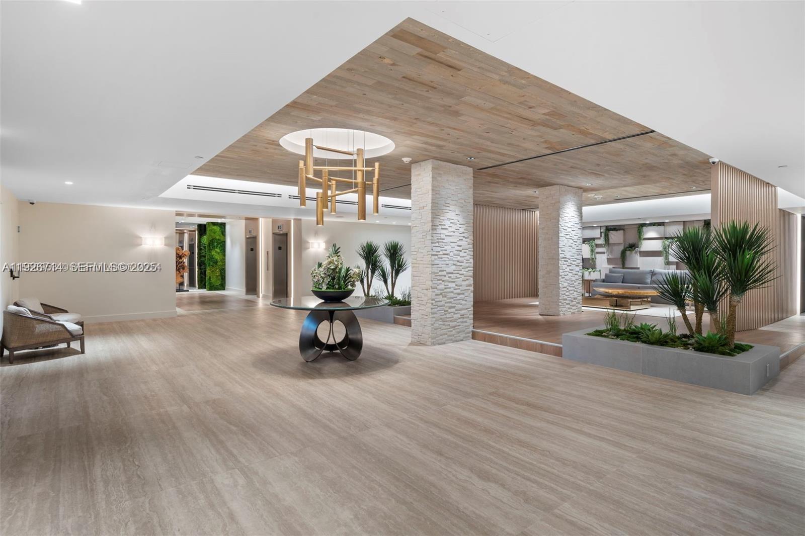 2301 Collins Ave #1625 Miami Beach, FL 33139