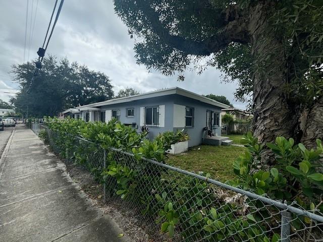 248 NW 69th St Miami, FL 33150