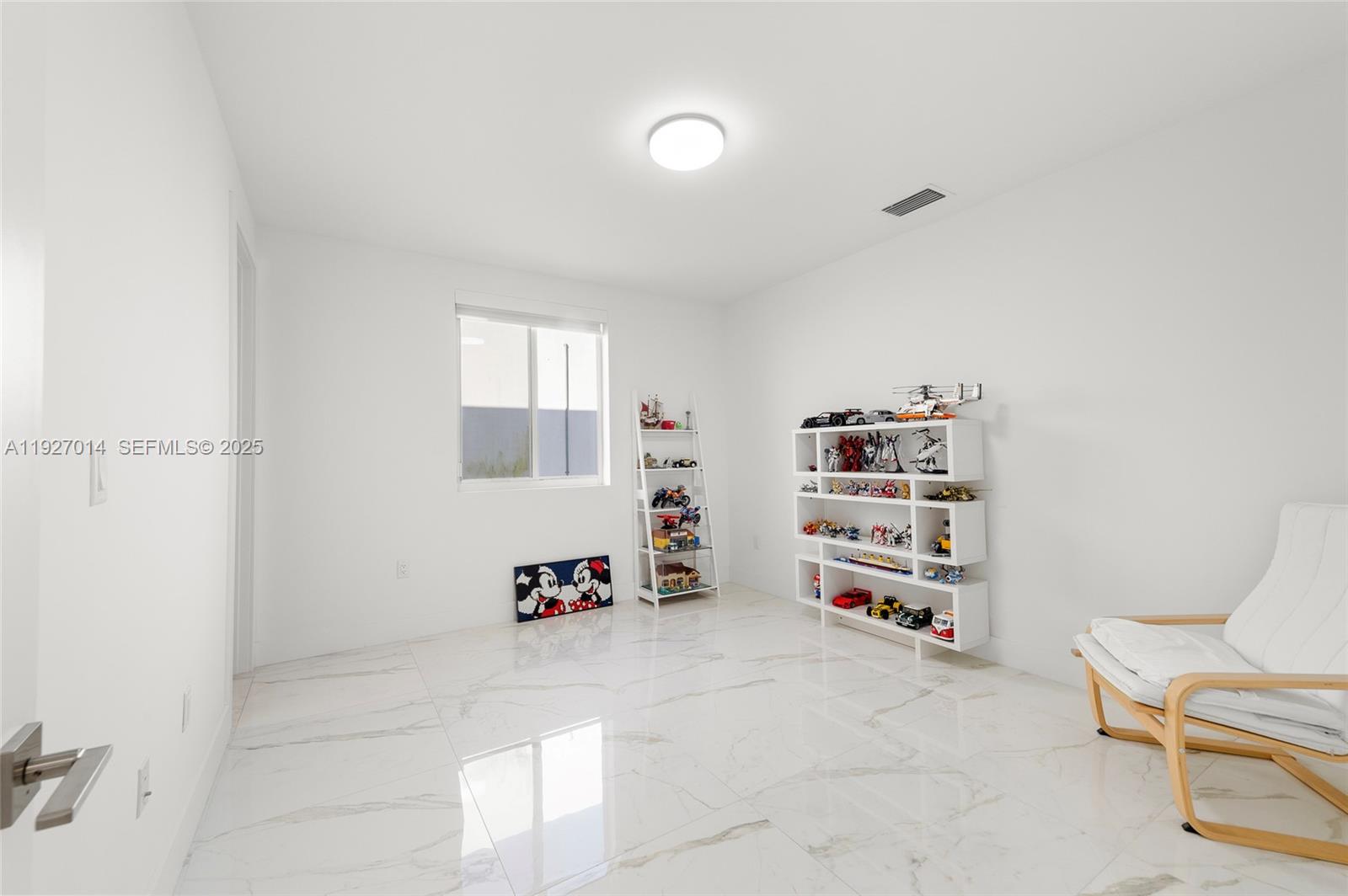 7455 NW 103rd Pl Doral, FL 33178