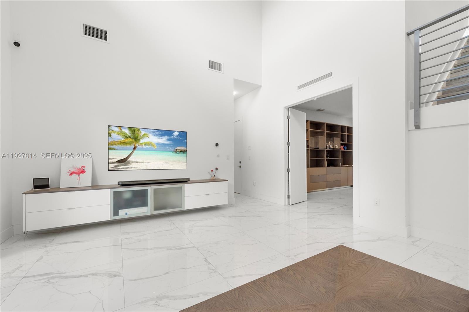 7455 NW 103rd Pl Doral, FL 33178