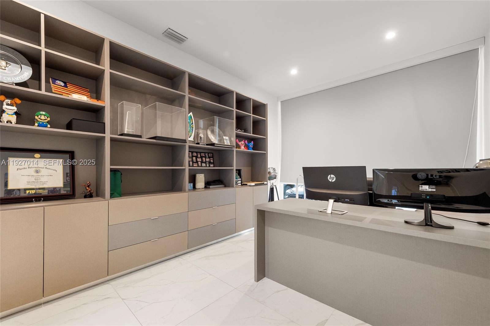 7455 NW 103rd Pl Doral, FL 33178