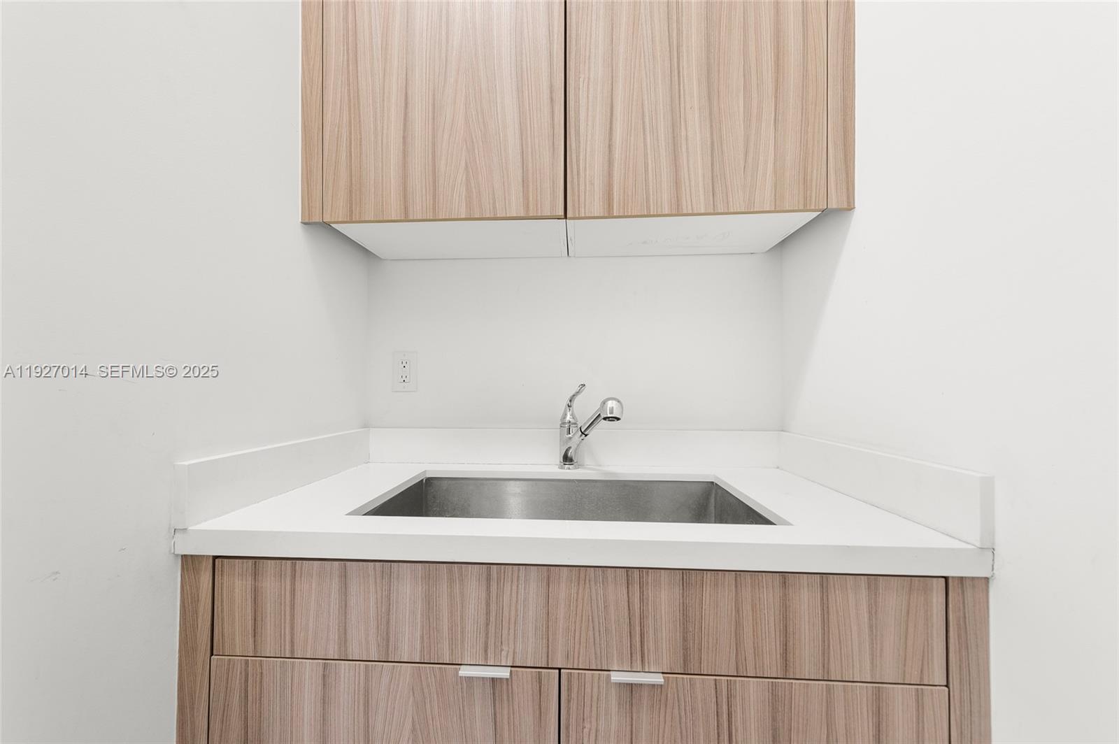 7455 NW 103rd Pl Doral, FL 33178