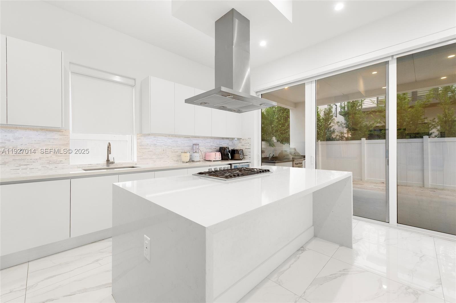 7455 NW 103rd Pl Doral, FL 33178