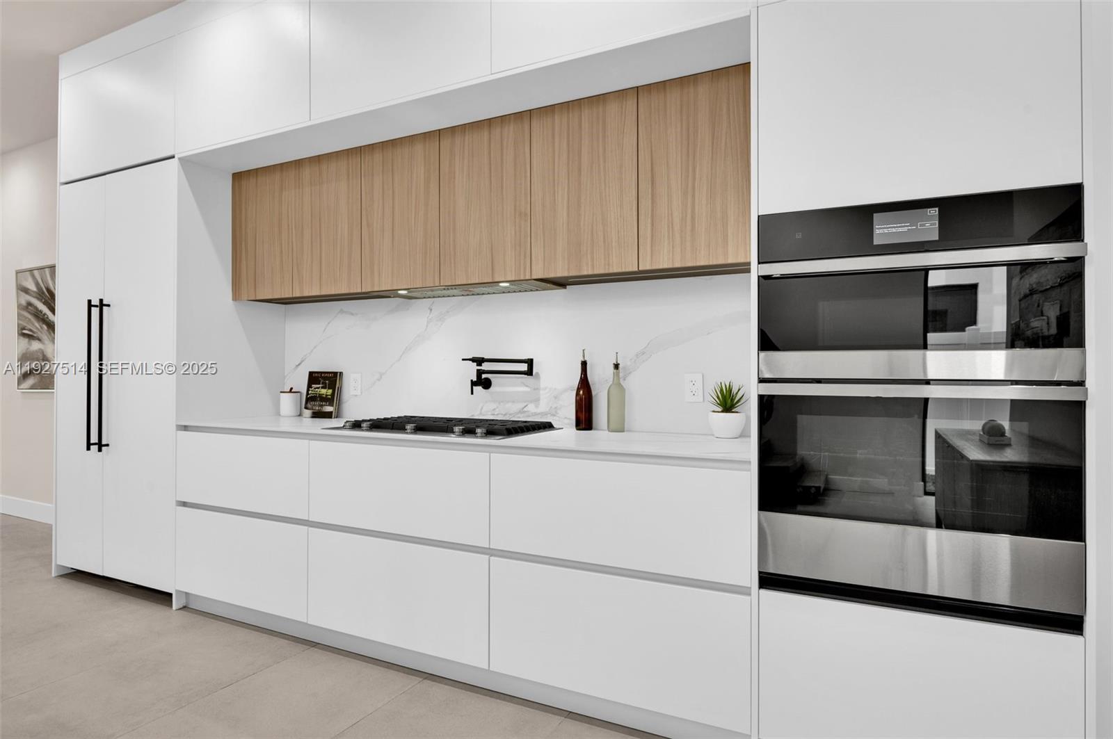 915 NE 17th Ter Fort Lauderdale, FL 33304