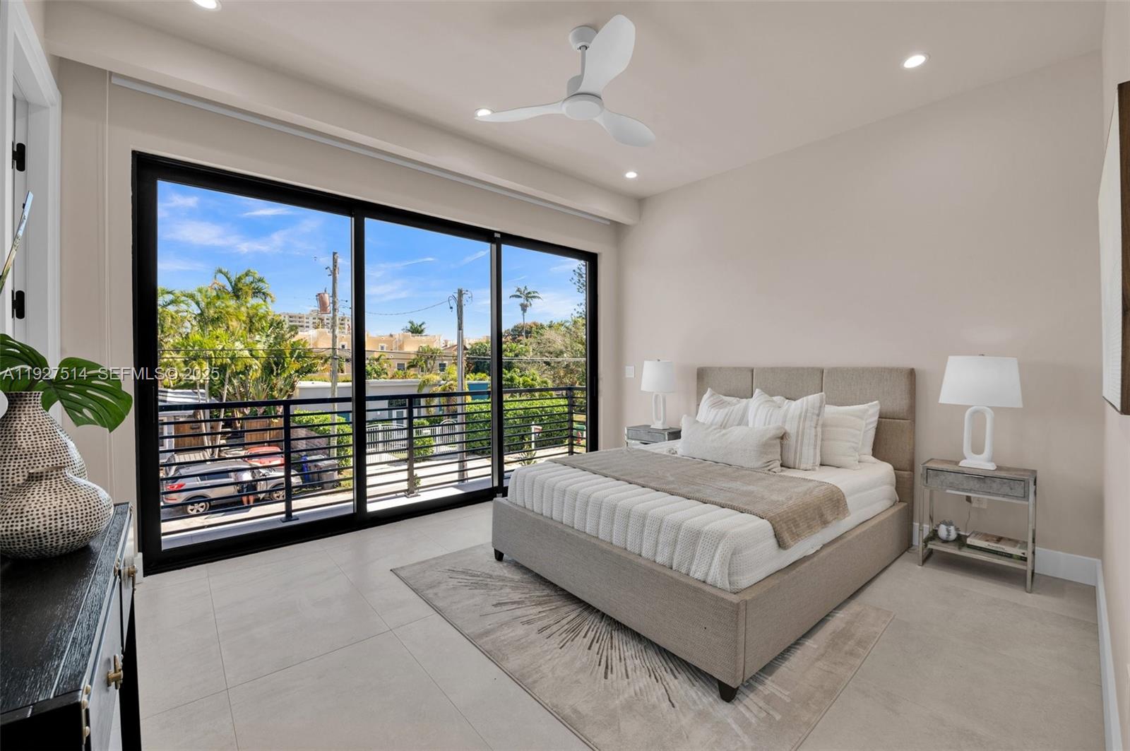 915 NE 17th Ter Fort Lauderdale, FL 33304