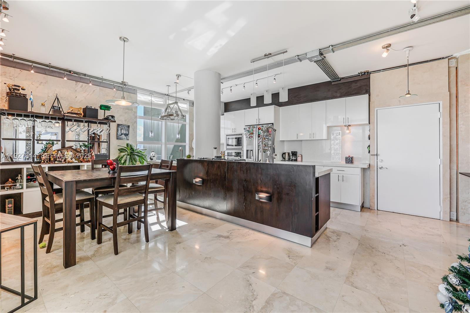 3180 SW 22nd Ter #PH201 Miami, FL 33145