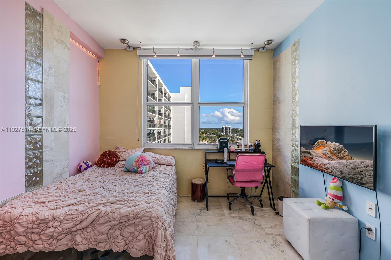 3180 SW 22nd Ter #PH201 Miami, FL 33145