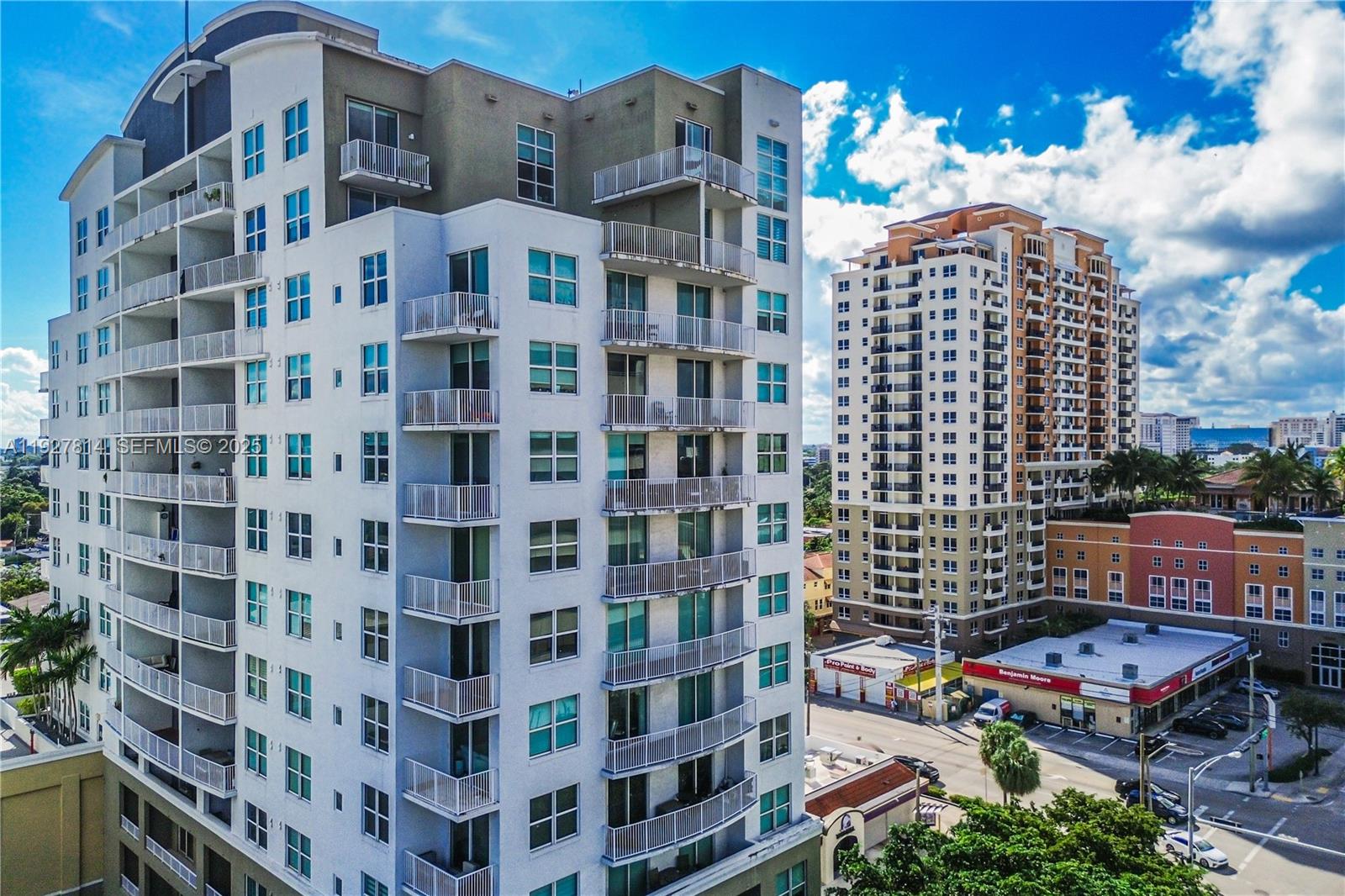 3180 SW 22nd Ter #PH201 Miami, FL 33145