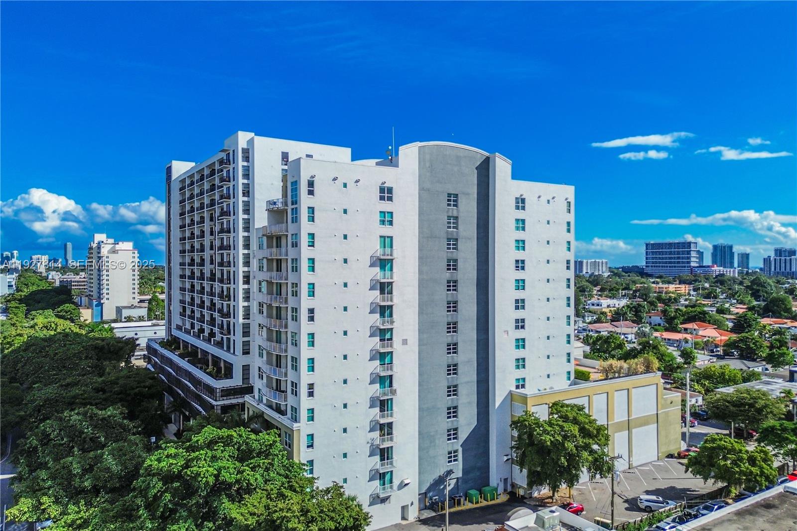 3180 SW 22nd Ter #PH201 Miami, FL 33145