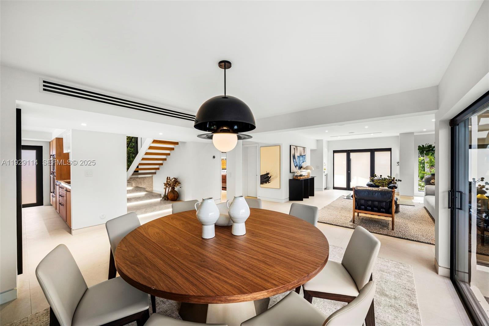 1815 Fairhaven Pl Miami, FL 33133