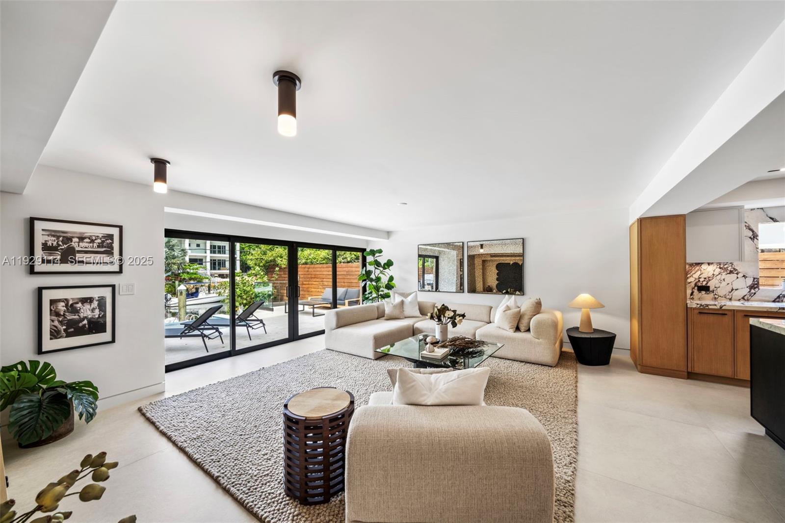 1815 Fairhaven Pl Miami, FL 33133