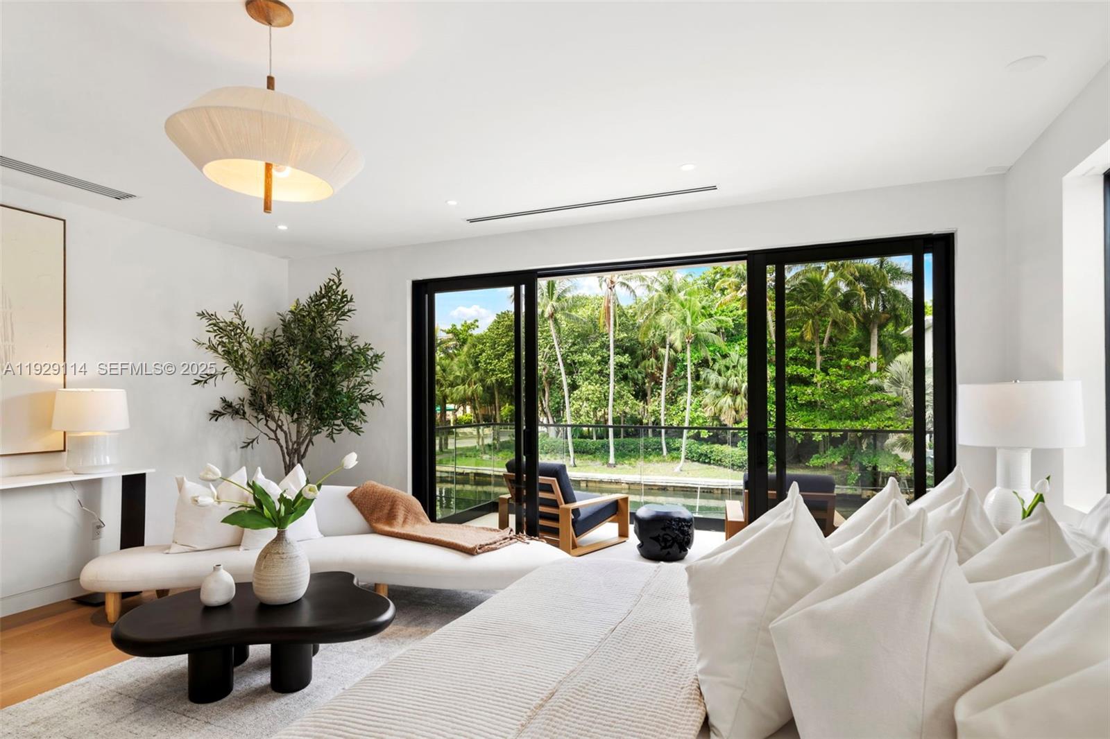 1815 Fairhaven Pl Miami, FL 33133