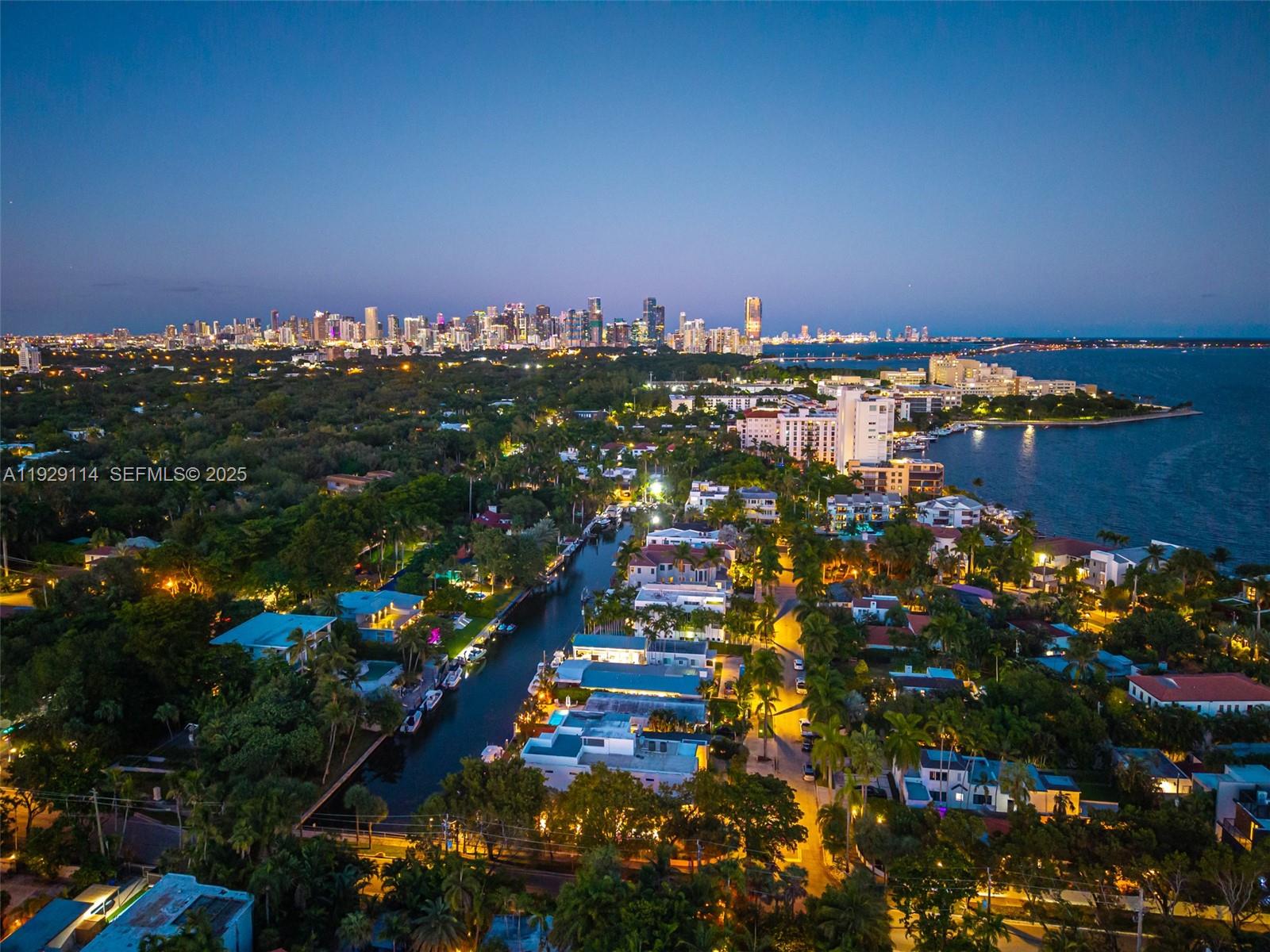 1815 Fairhaven Pl Miami, FL 33133