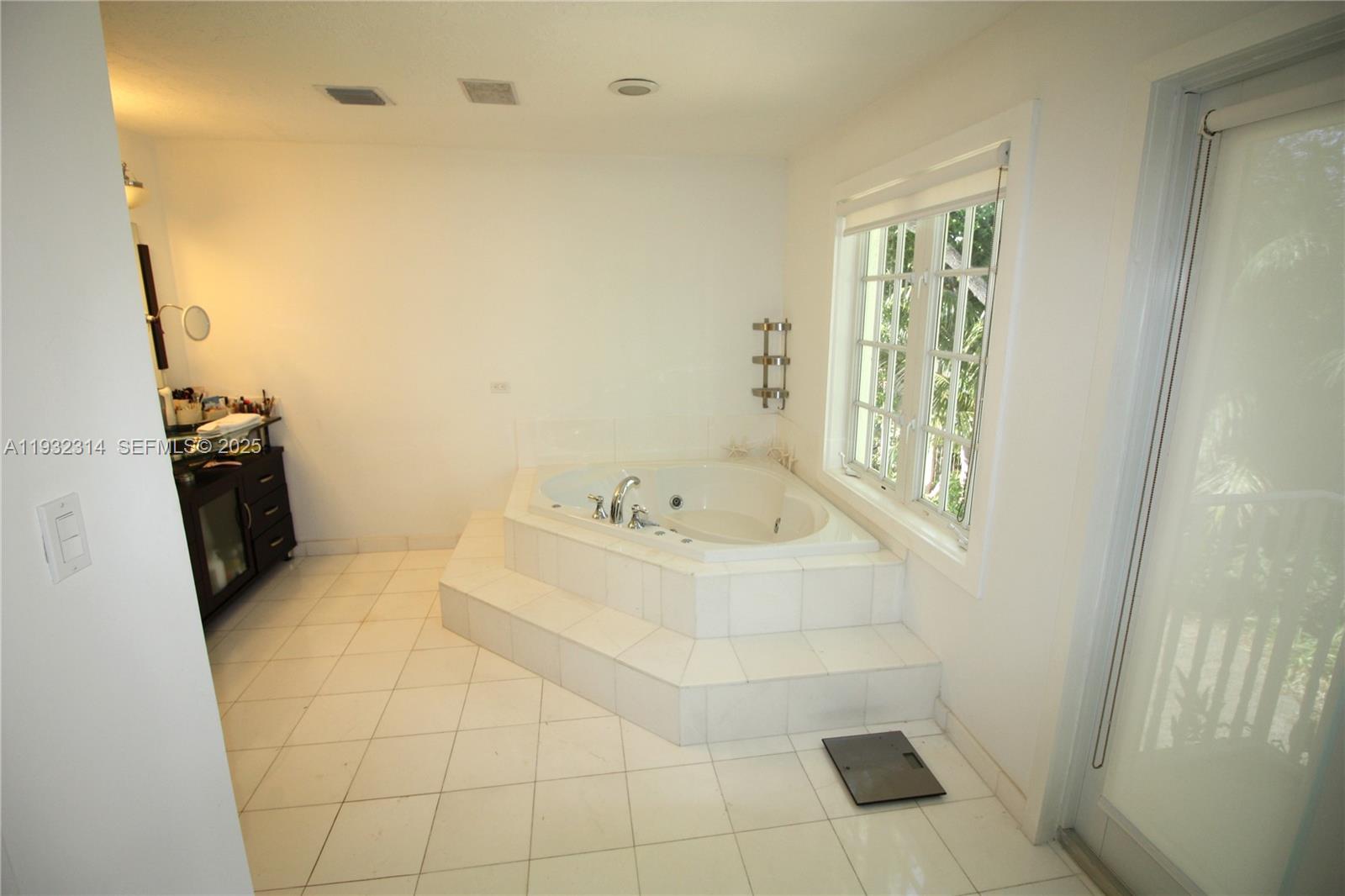 6750 Granada Blvd Coral Gables, FL 33146