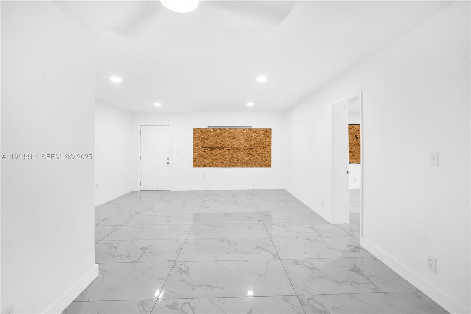 265 NW 135th North Miami, FL 33168