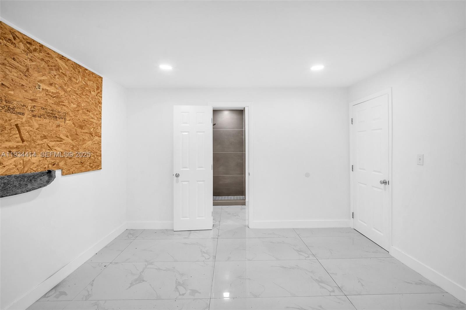 265 NW 135th North Miami, FL 33168