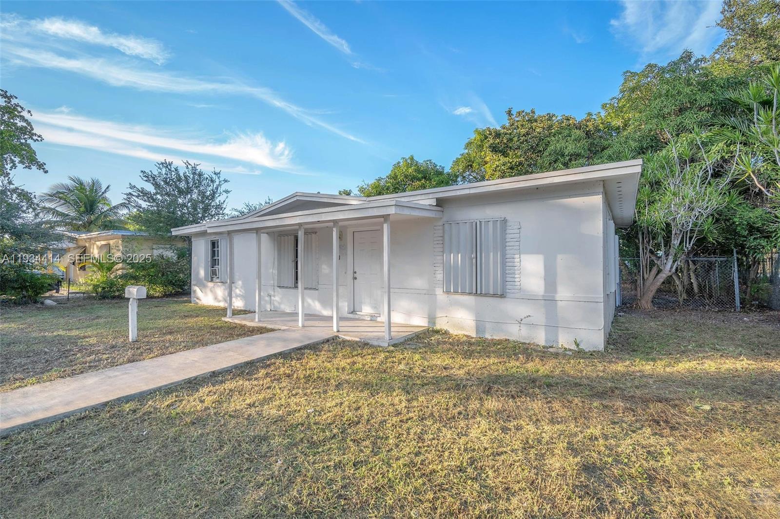 265 NW 135th North Miami, FL 33168