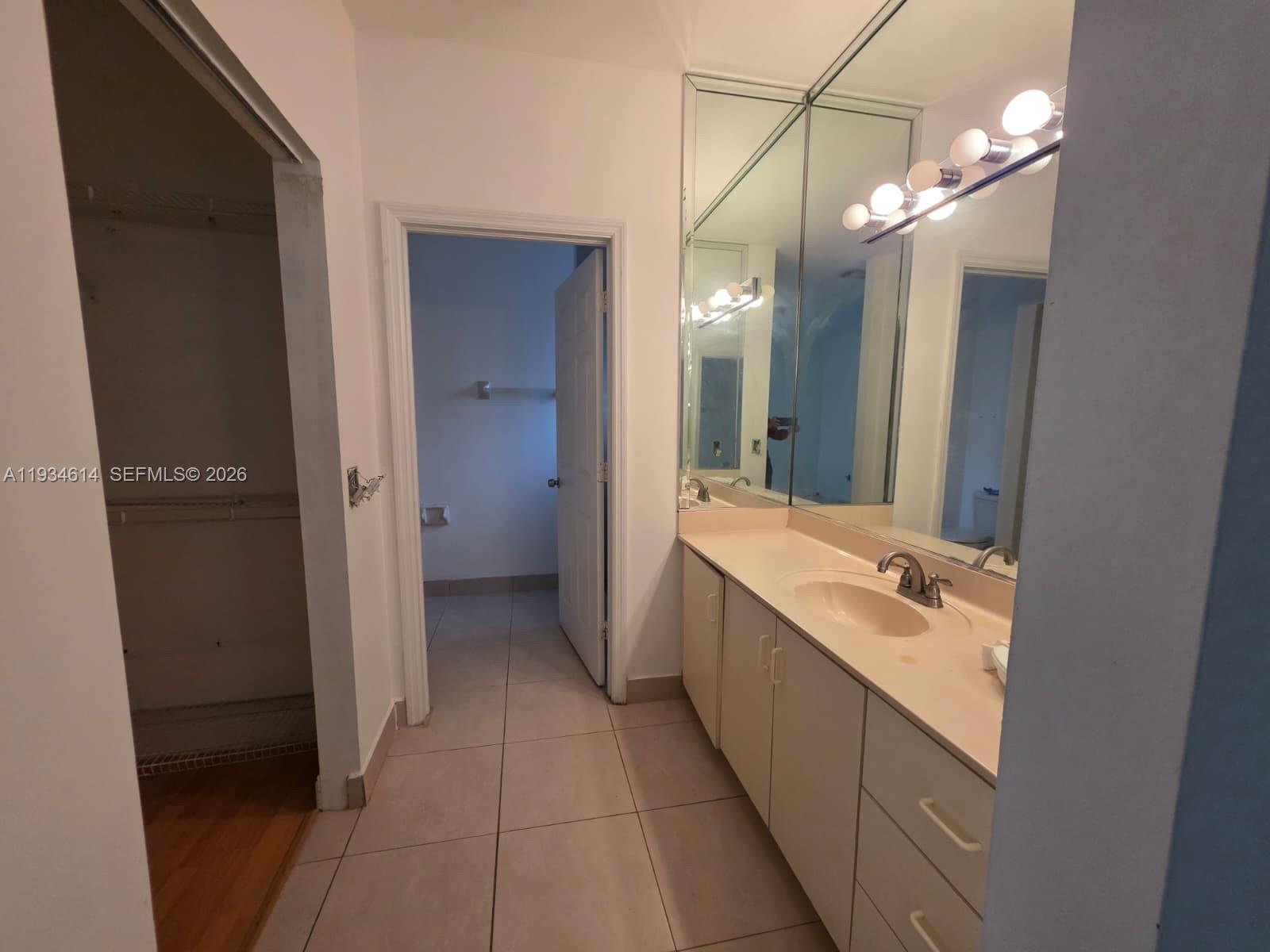 7520 W 20th Ave #202 Hialeah, FL 33016