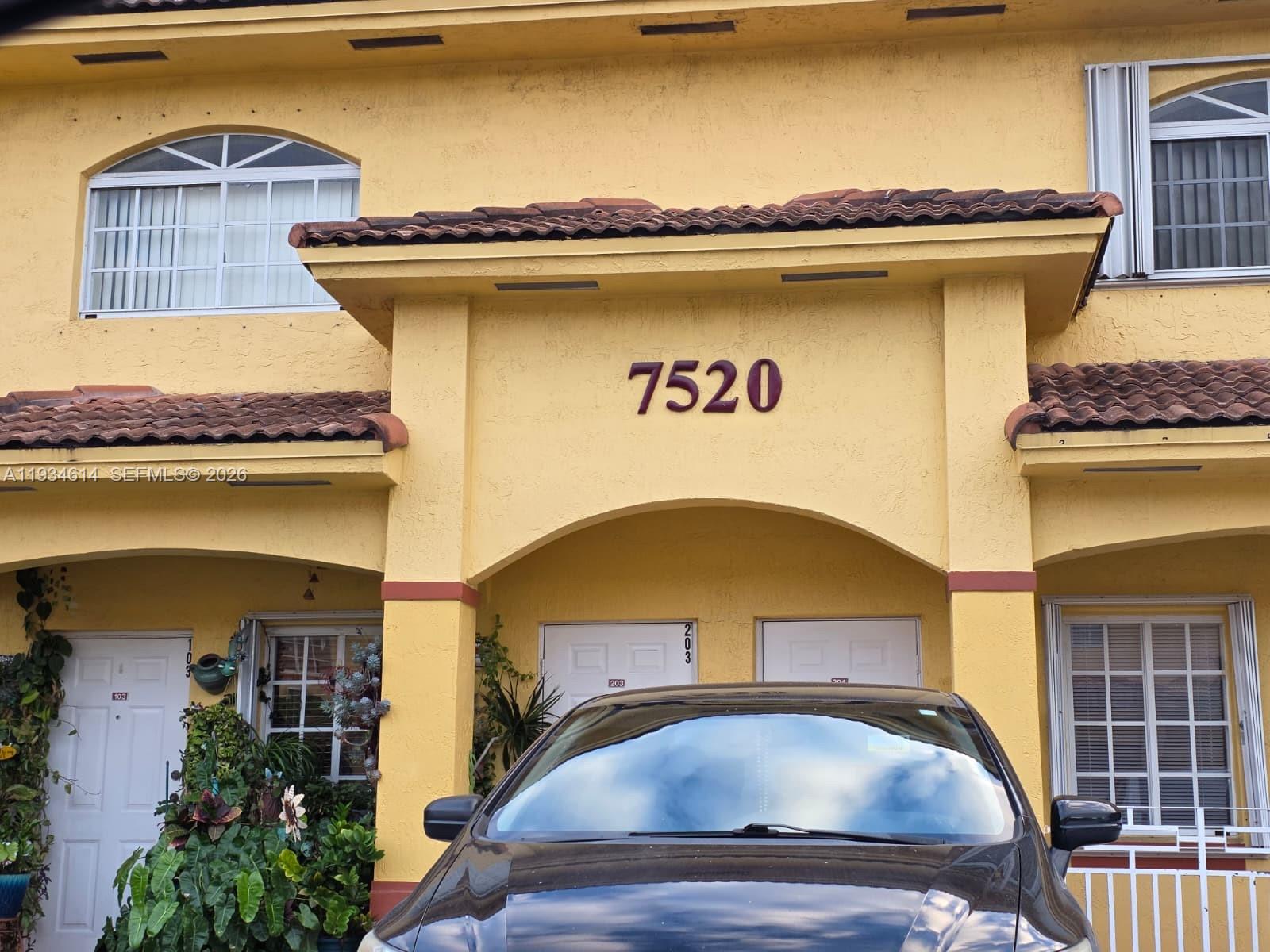 7520 W 20th Ave #202 Hialeah, FL 33016