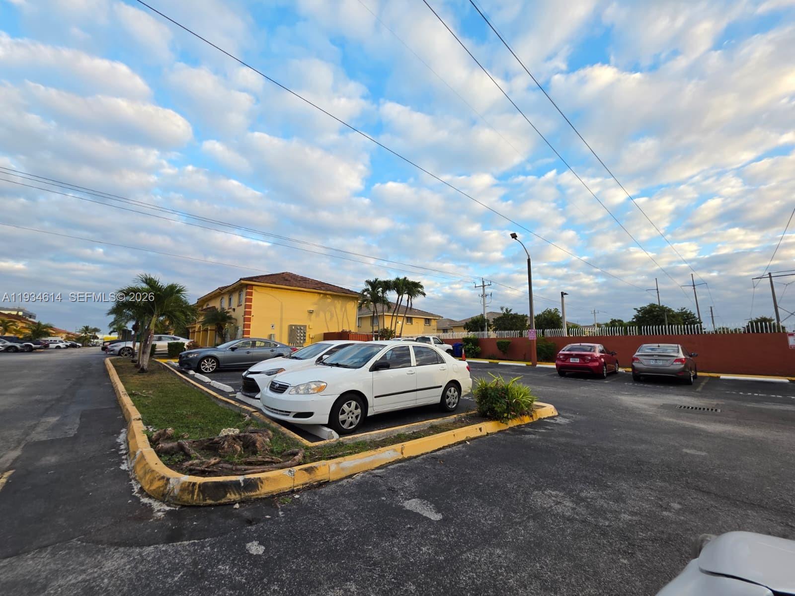 7520 W 20th Ave #202 Hialeah, FL 33016