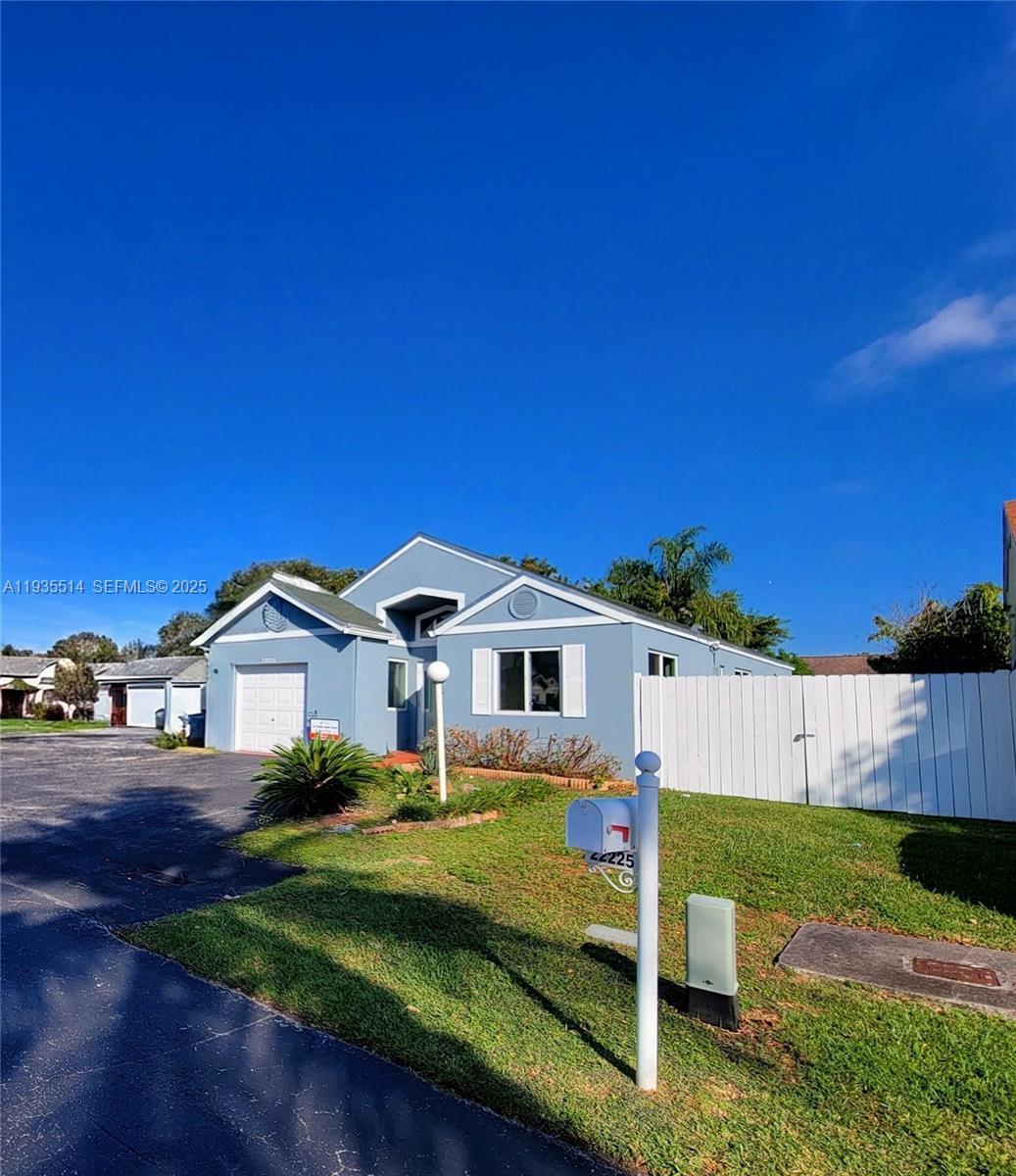 22225 SW 100th Ave Cutler Bay, FL 33190