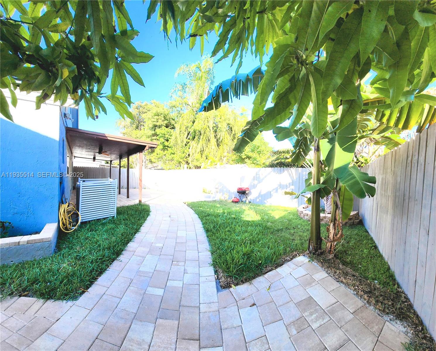 22225 SW 100th Ave Cutler Bay, FL 33190