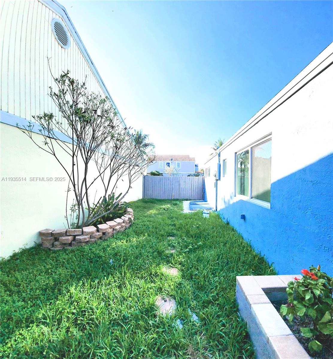 22225 SW 100th Ave Cutler Bay, FL 33190