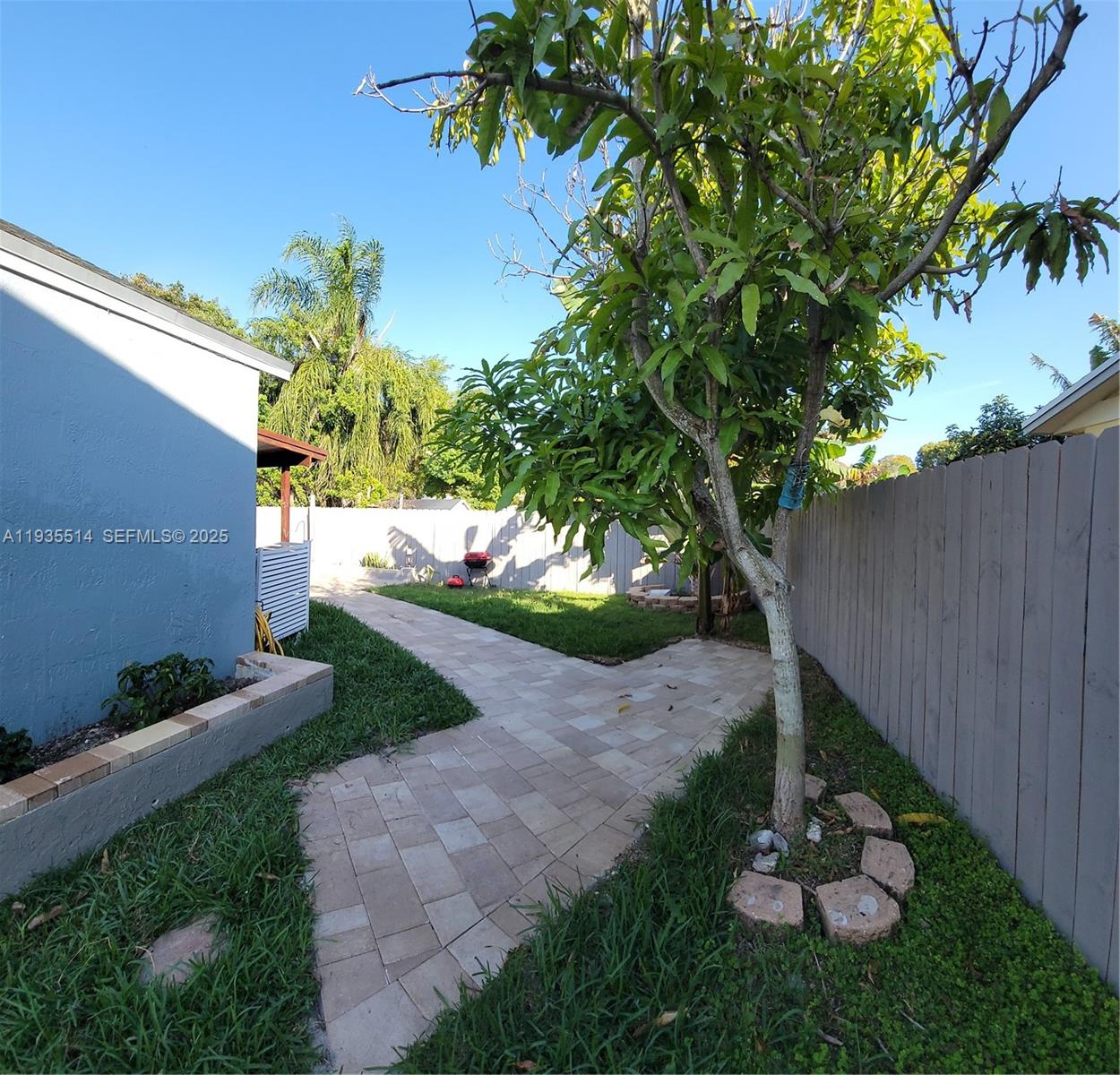 22225 SW 100th Ave Cutler Bay, FL 33190