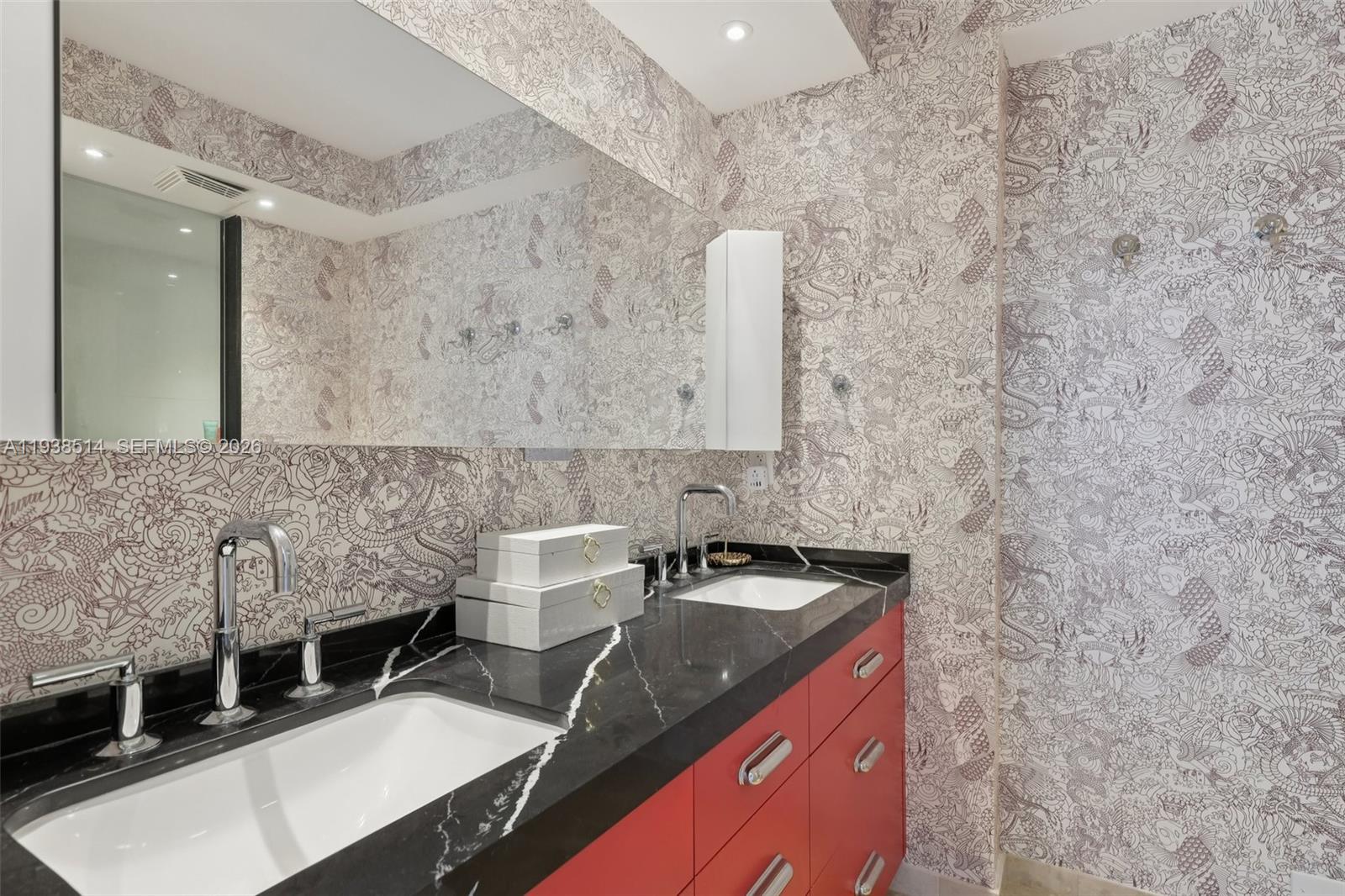 10275 Collins Ave #1110 Bal Harbour, FL 33154