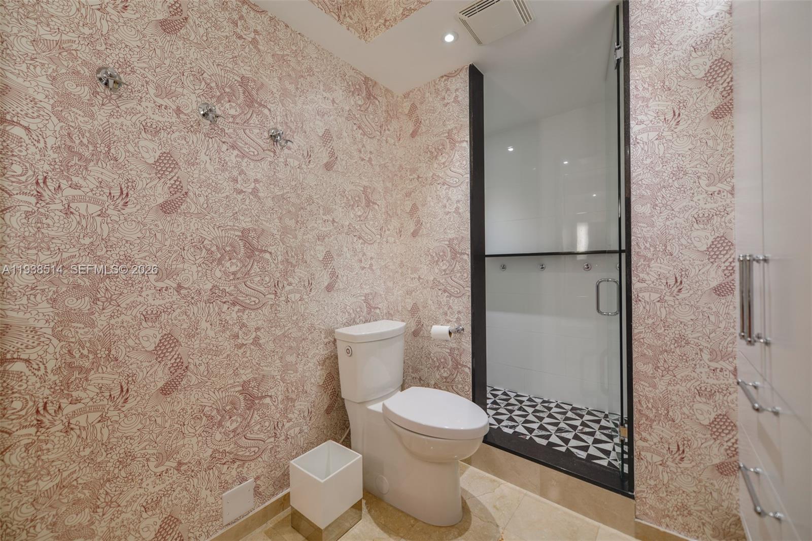 10275 Collins Ave #1110 Bal Harbour, FL 33154