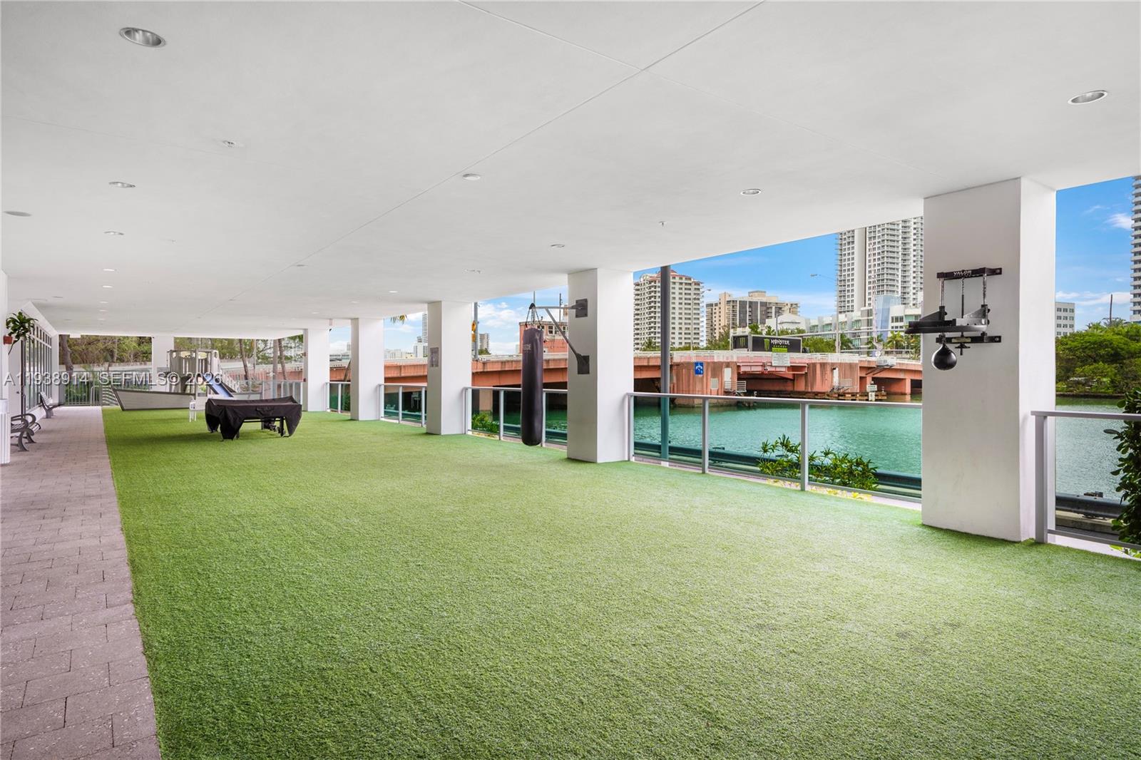 6103 Aqua Ave #701 Miami Beach, FL 33141