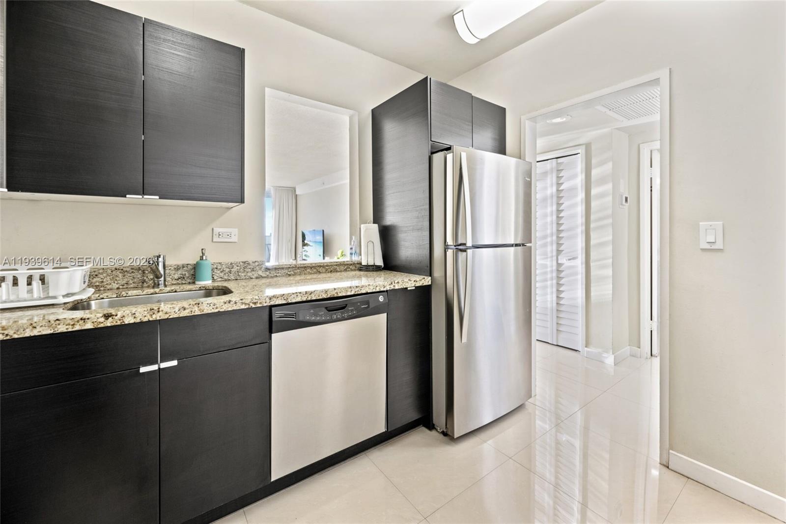 5601 Collins Ave #1618 Miami Beach, FL 33140