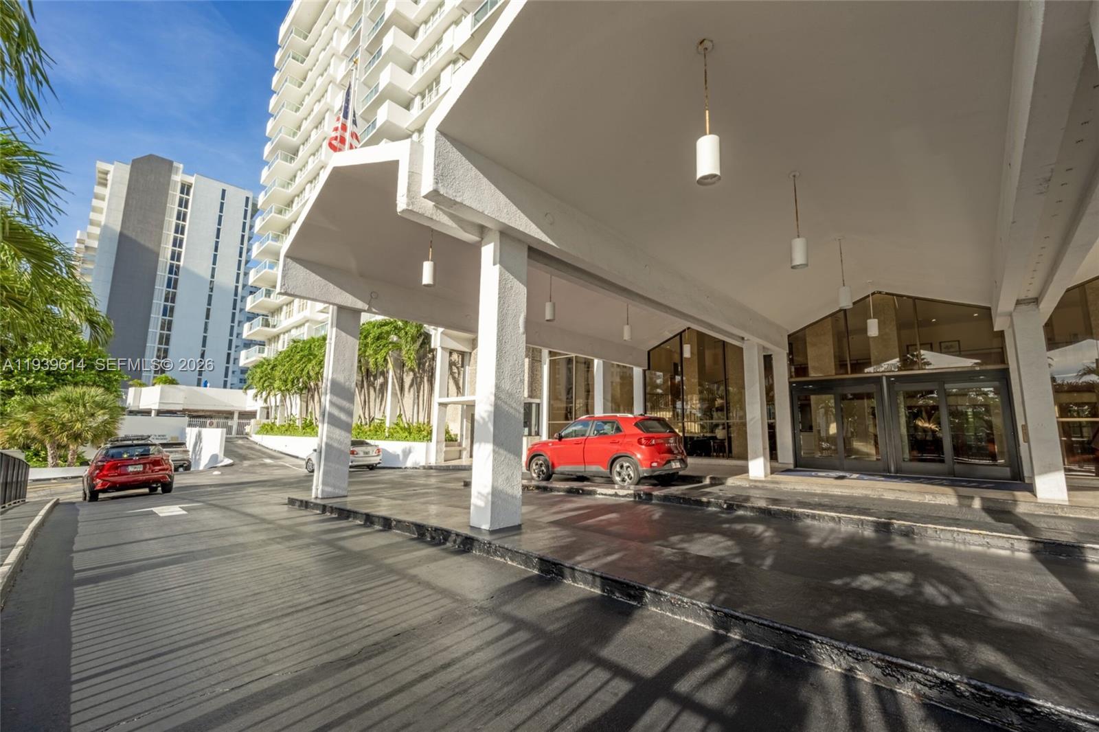 5601 Collins Ave #1618 Miami Beach, FL 33140
