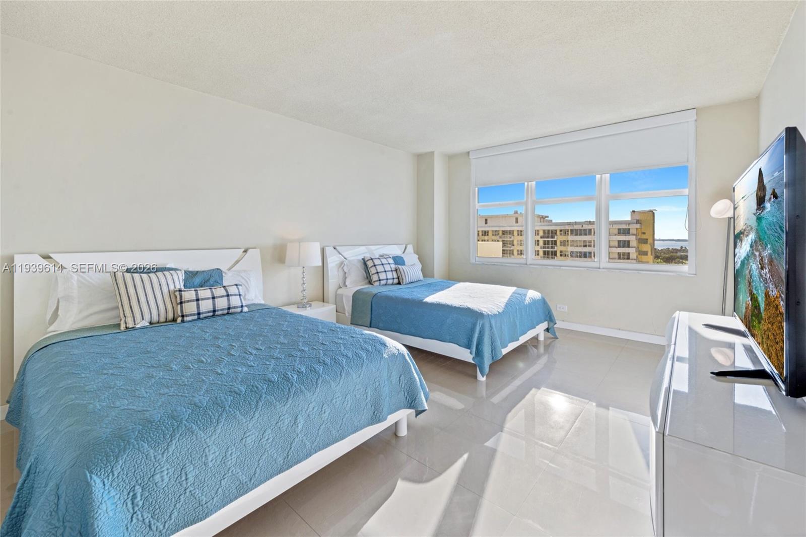 5601 Collins Ave #1618 Miami Beach, FL 33140