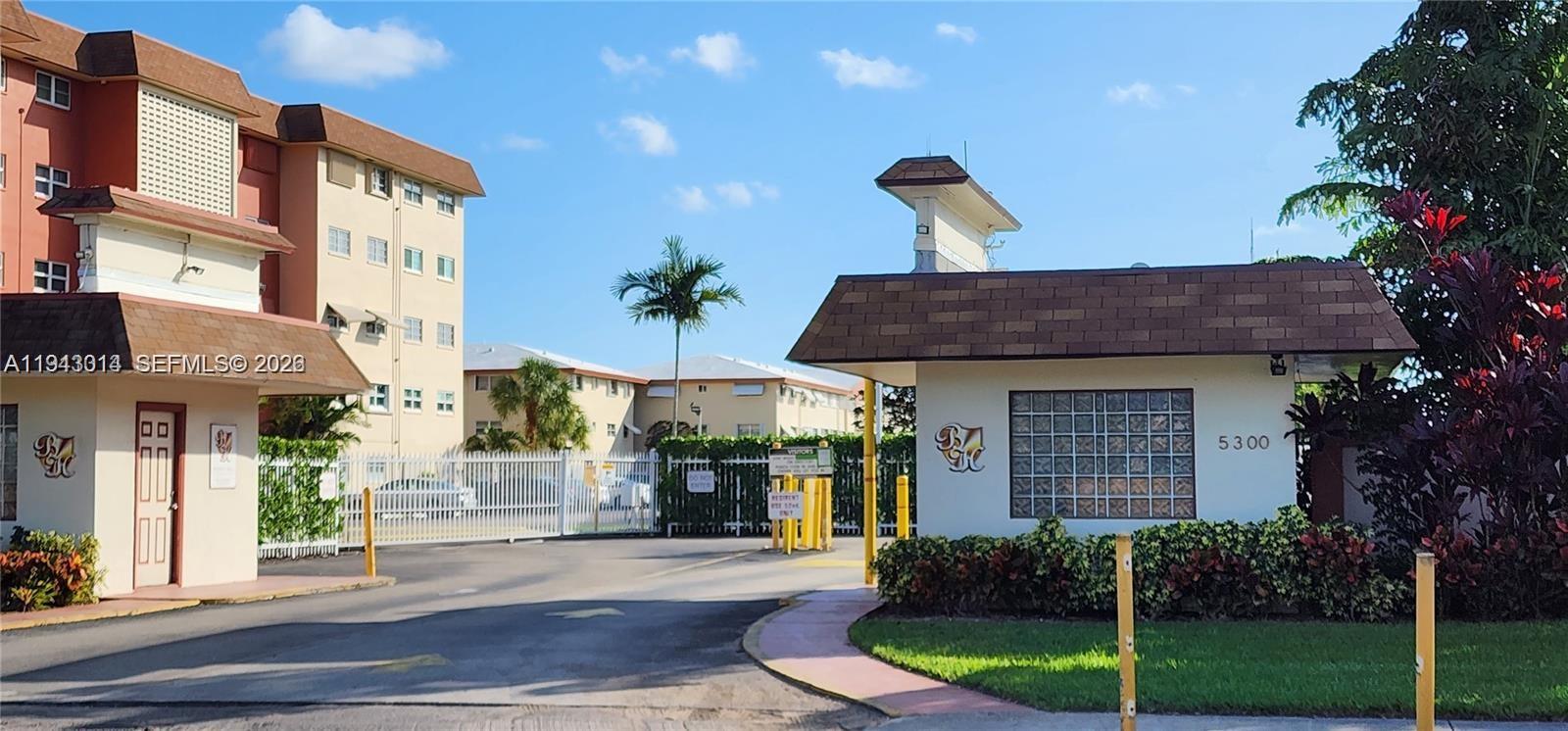 5300 Washington St #P132