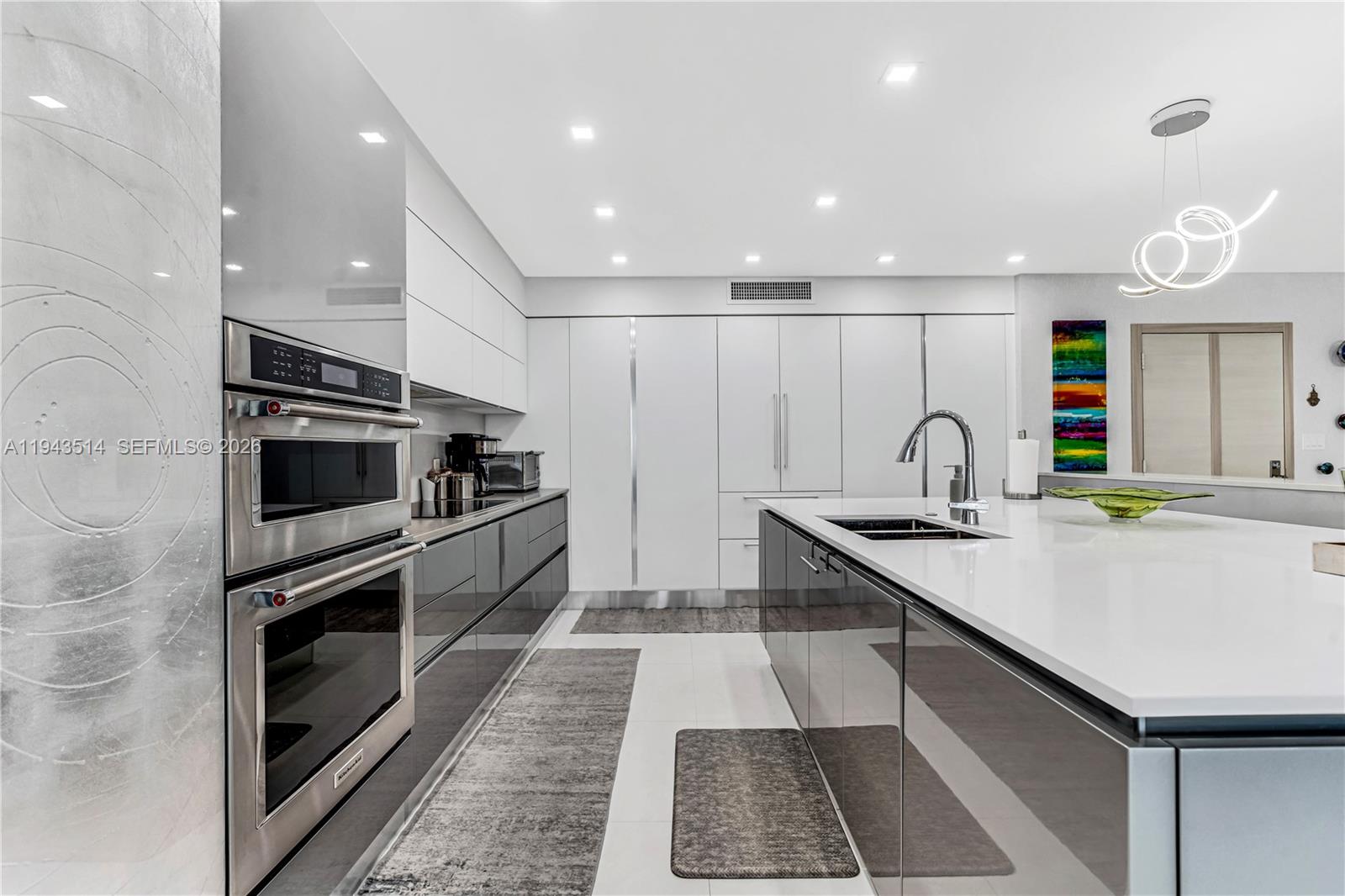 10155 Collins Ave #606 Bal Harbour, FL 33154