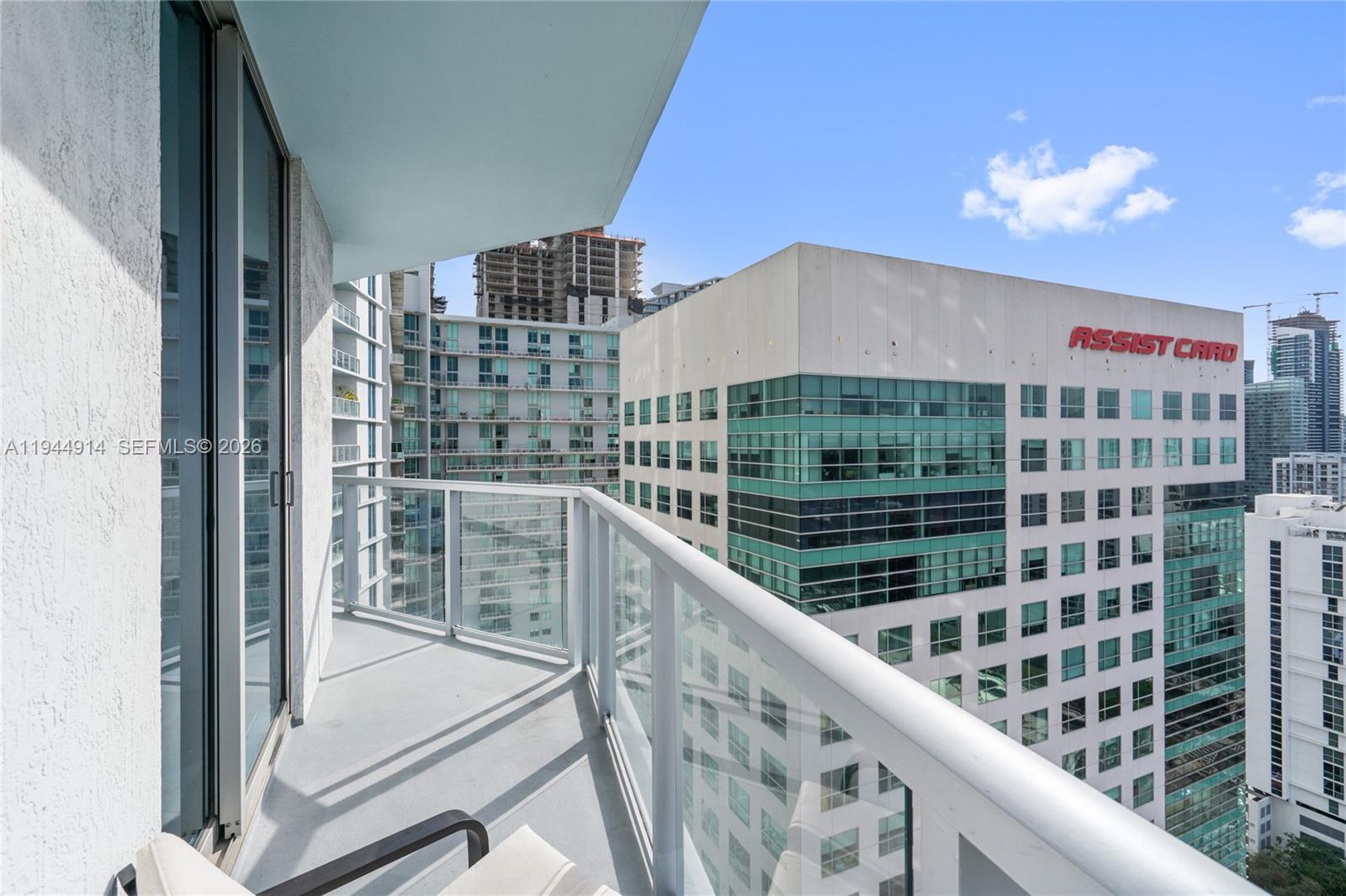 185 SW 7th St #2702 Miami, FL 33130