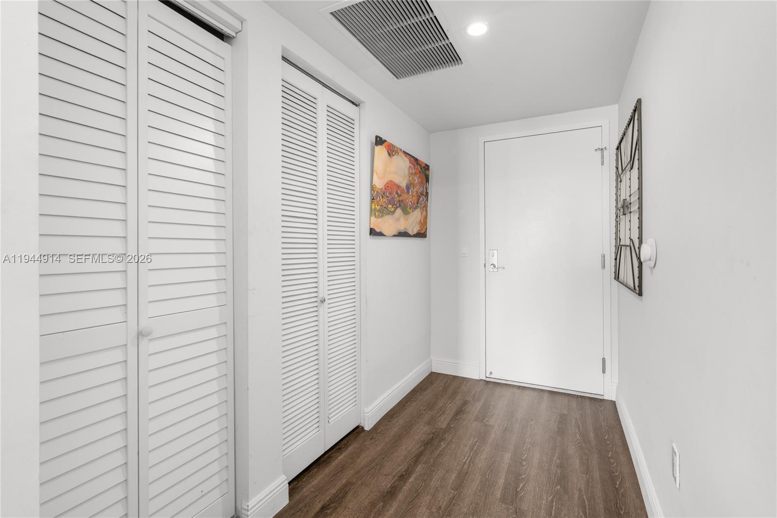 185 SW 7th St #2702 Miami, FL 33130