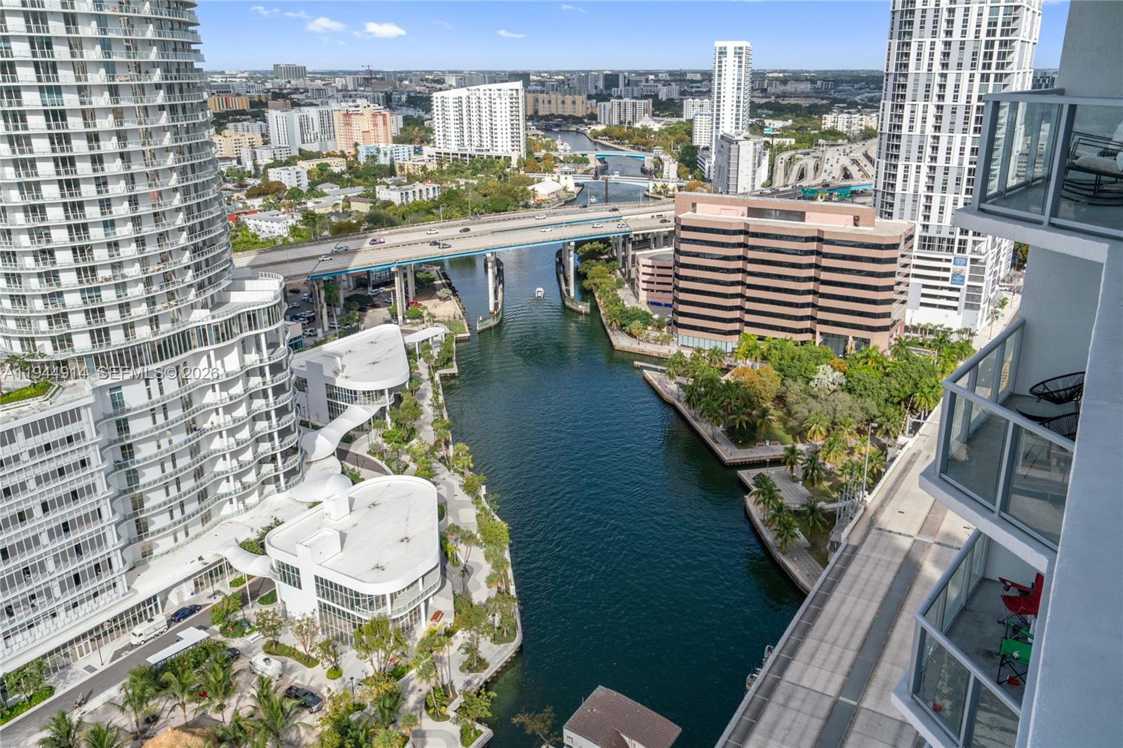 185 SW 7th St #2702 Miami, FL 33130