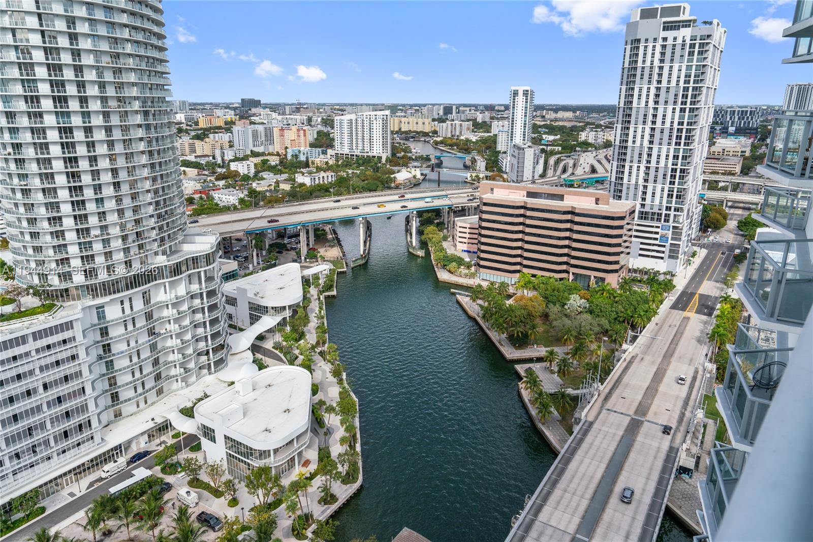 185 SW 7th St #2702 Miami, FL 33130