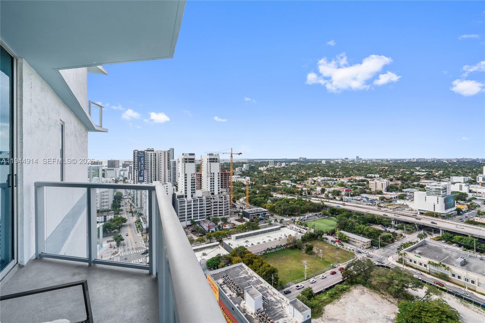 185 SW 7th St #2702 Miami, FL 33130