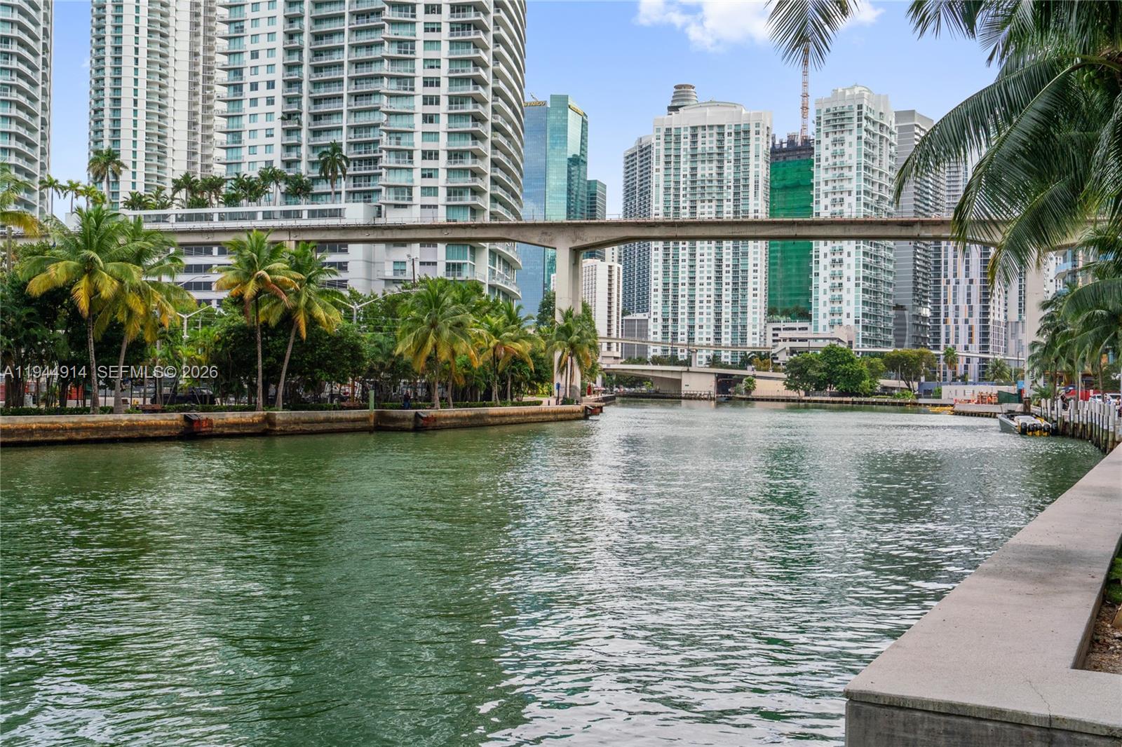 185 SW 7th St #2702 Miami, FL 33130