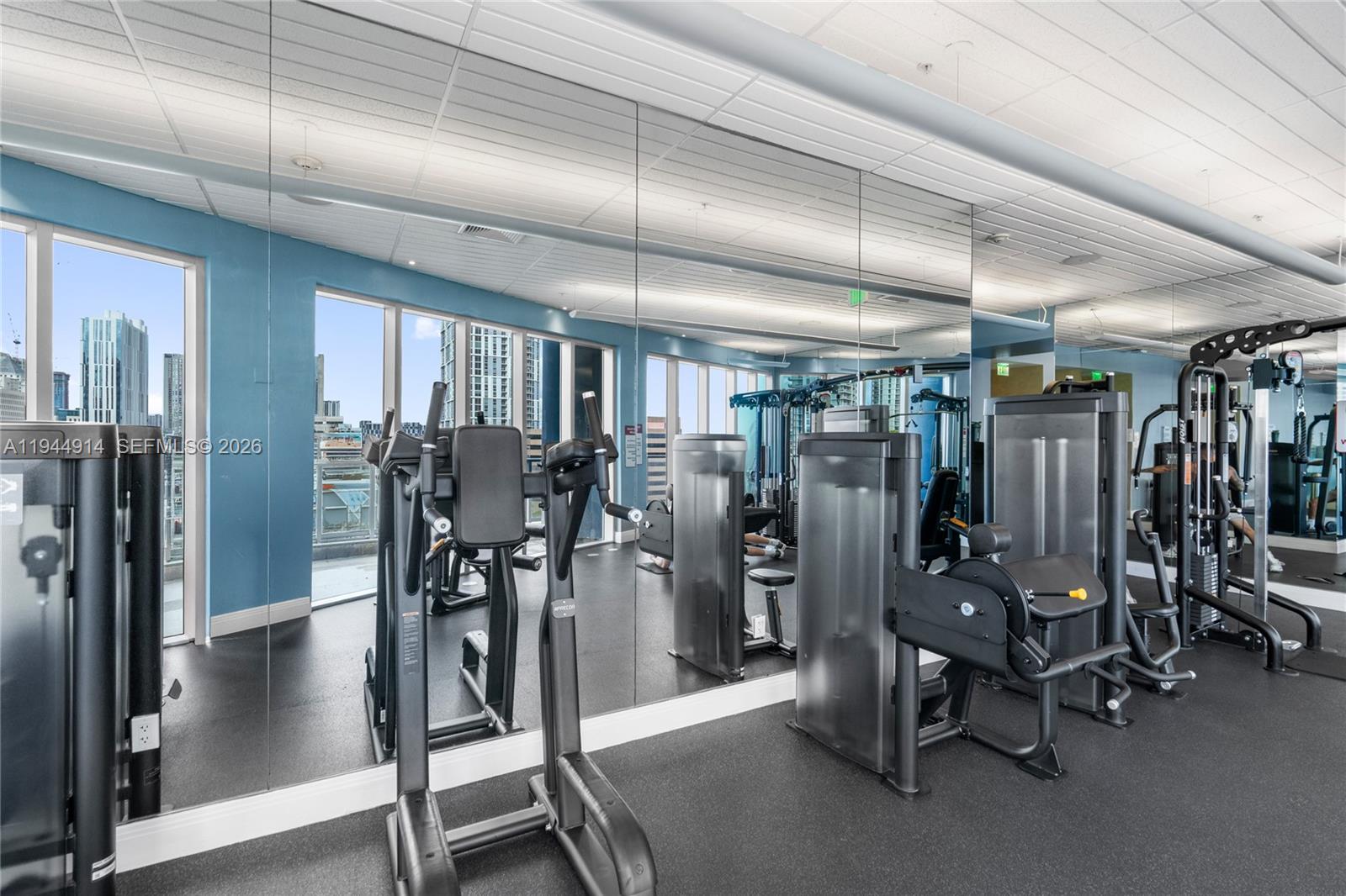 185 SW 7th St #2702 Miami, FL 33130