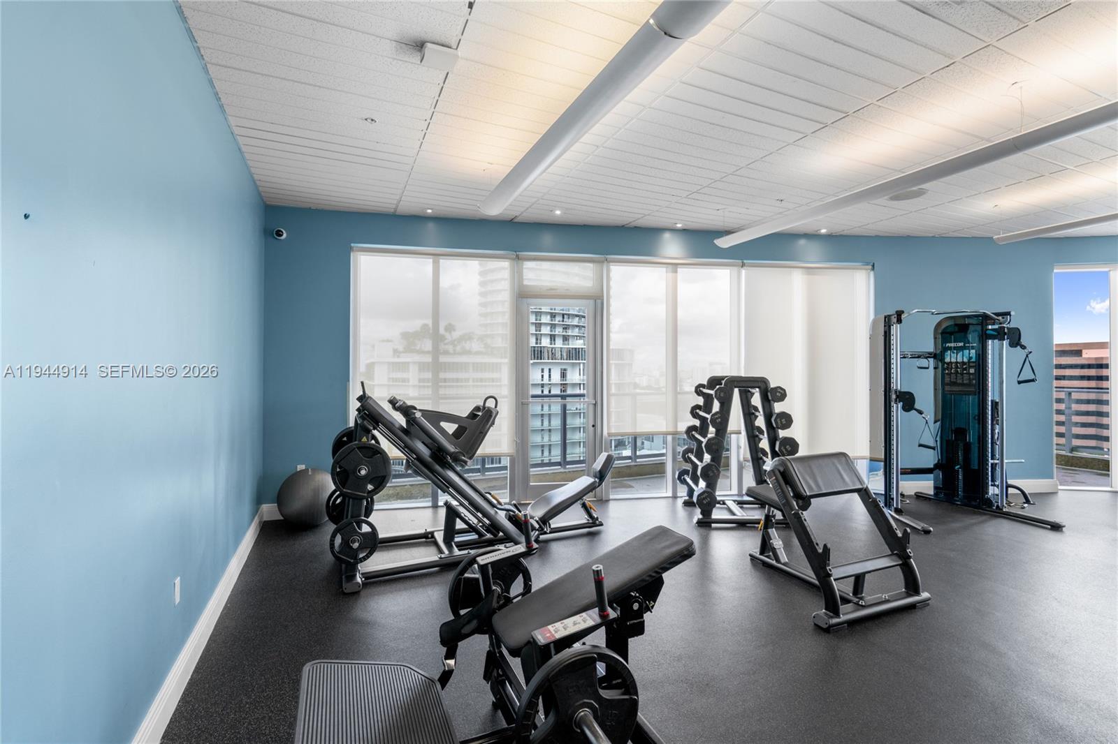 185 SW 7th St #2702 Miami, FL 33130