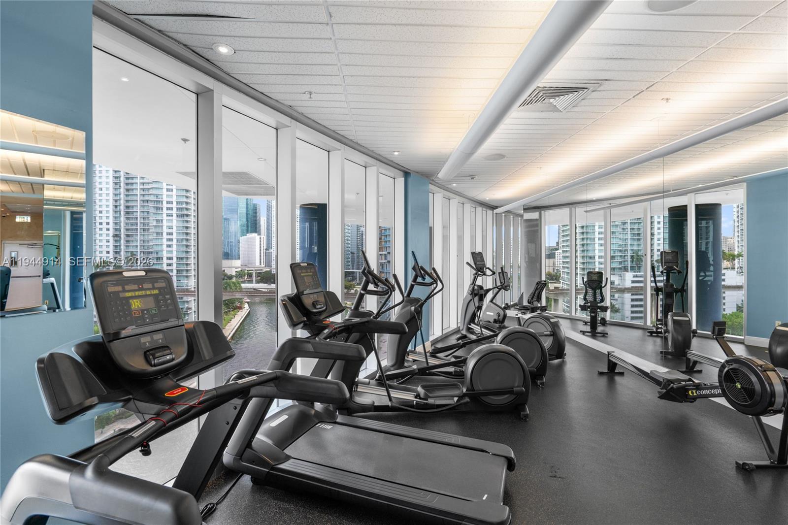 185 SW 7th St #2702 Miami, FL 33130