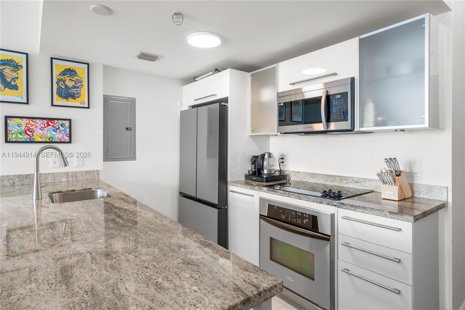 185 SW 7th St #2702 Miami, FL 33130