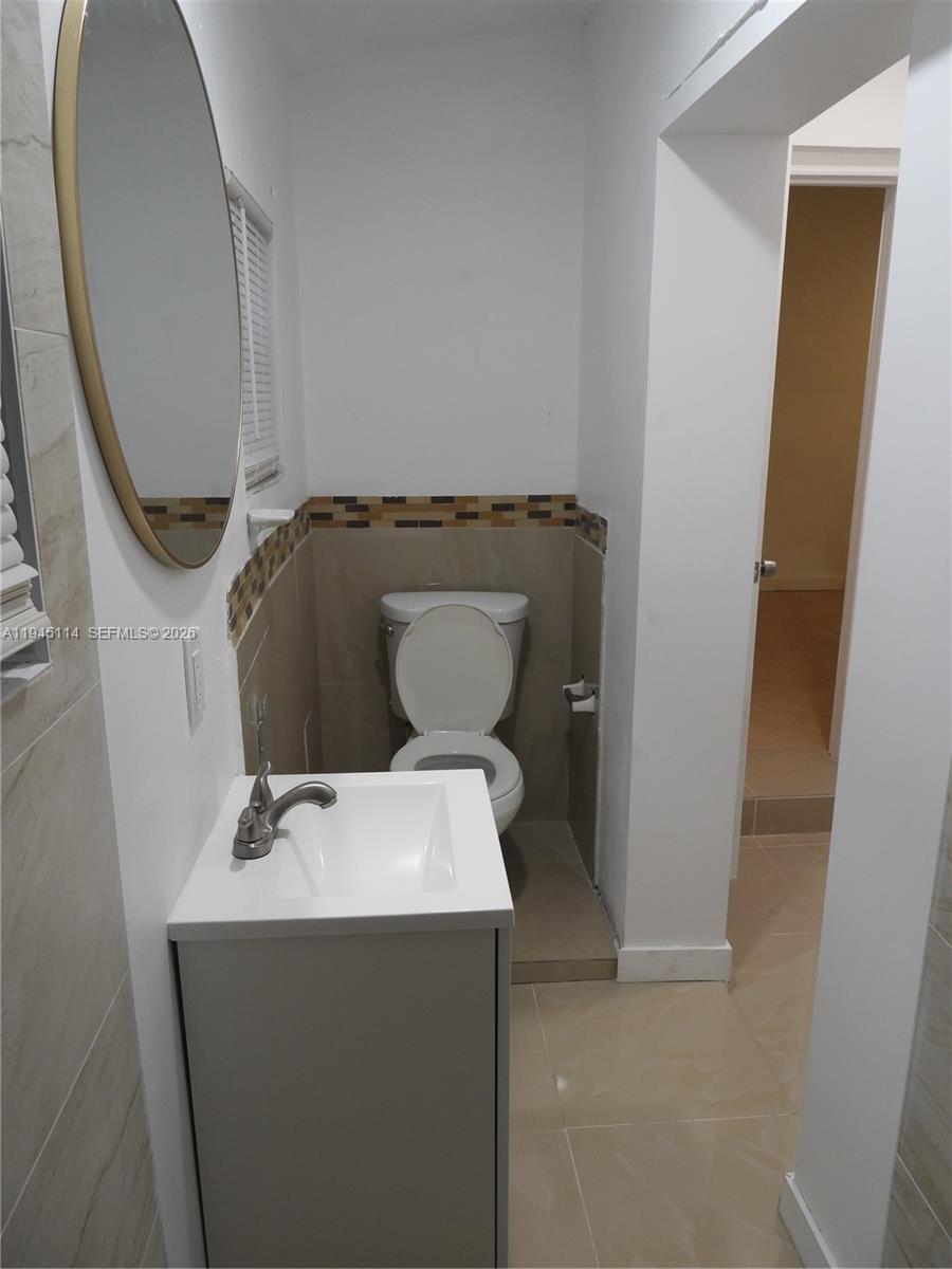 Undisclosed Address Miami, FL 33161