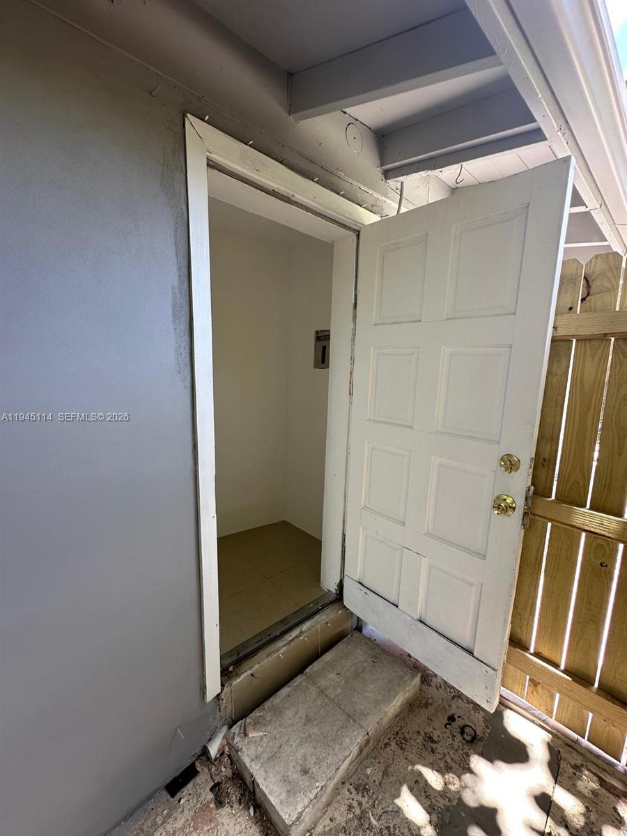 Undisclosed Address Miami, FL 33161