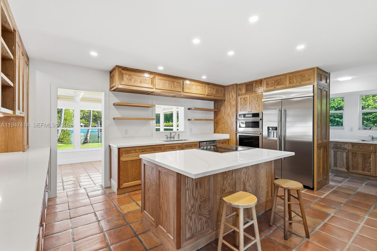 4 Harbor Pt Key Biscayne, FL 33149