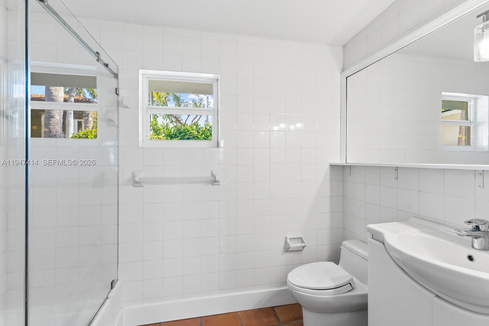 4 Harbor Pt Key Biscayne, FL 33149